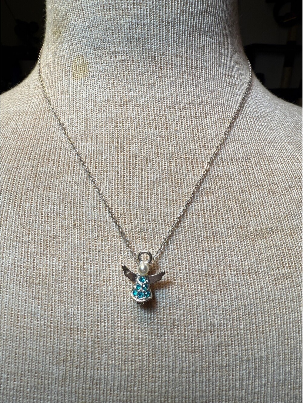 NECKLACE Avon Silver Tone Angel Pendant Necklace with Blue Rhinestones